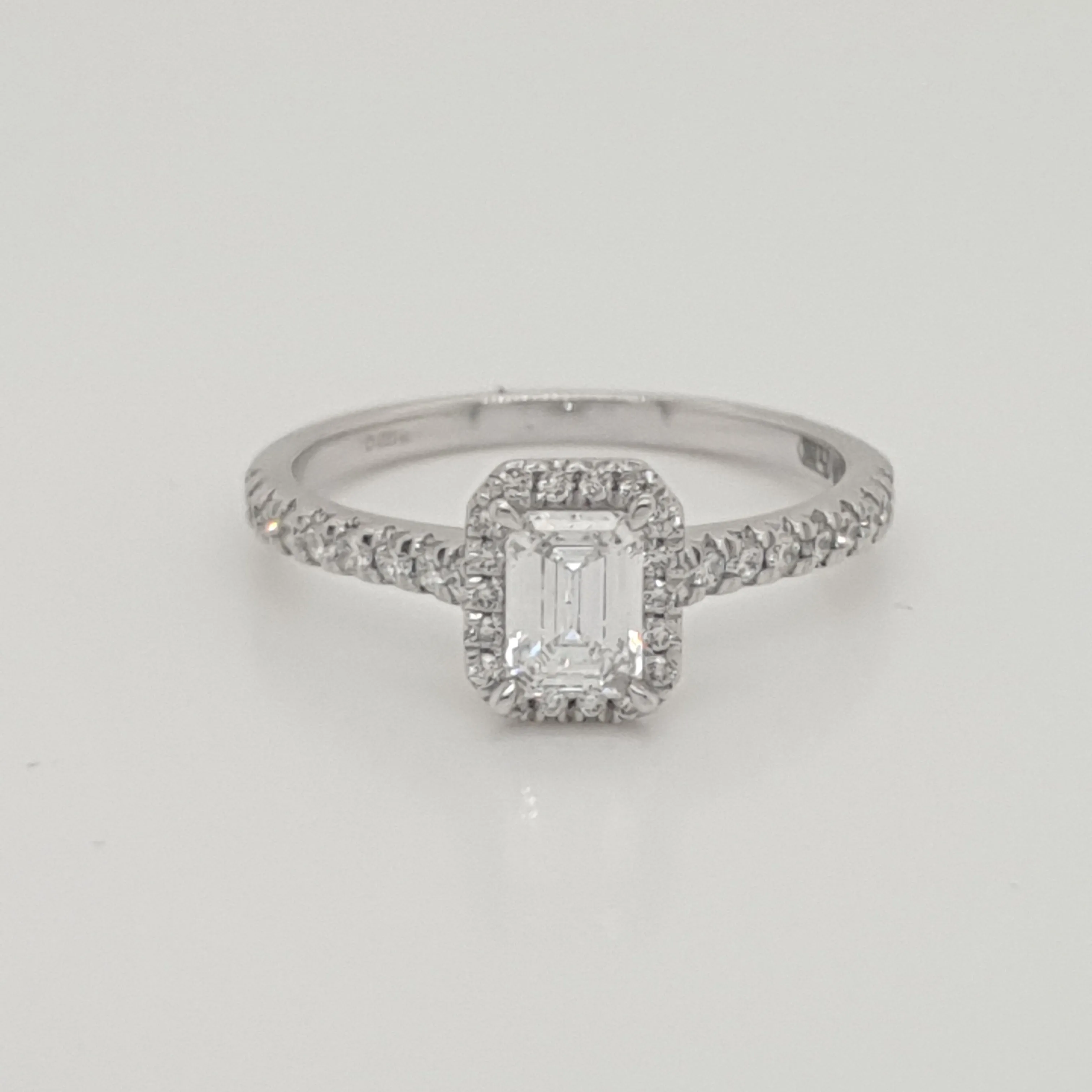 18ct White Gold Emerald Cut Halo Style Engagement Ring 9214